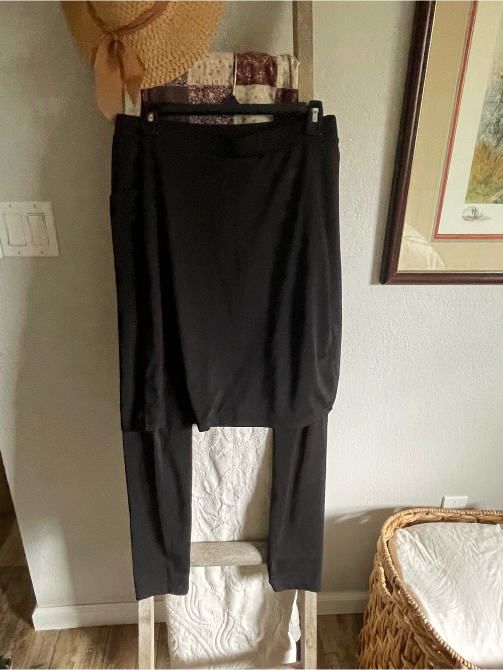 Snoga Ankle Length Black Women's Skirted Leggings
